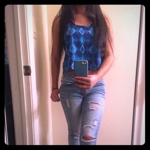 Blue tank top crop